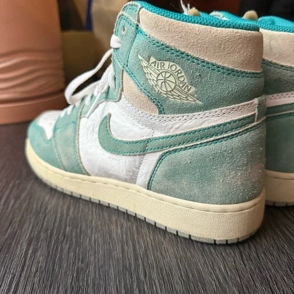 Air Jordan 1 Retro High Turbo Green White Sail Light Smoke Grey NIKE 5Y 5M 6.5W - Picture 5 of 9